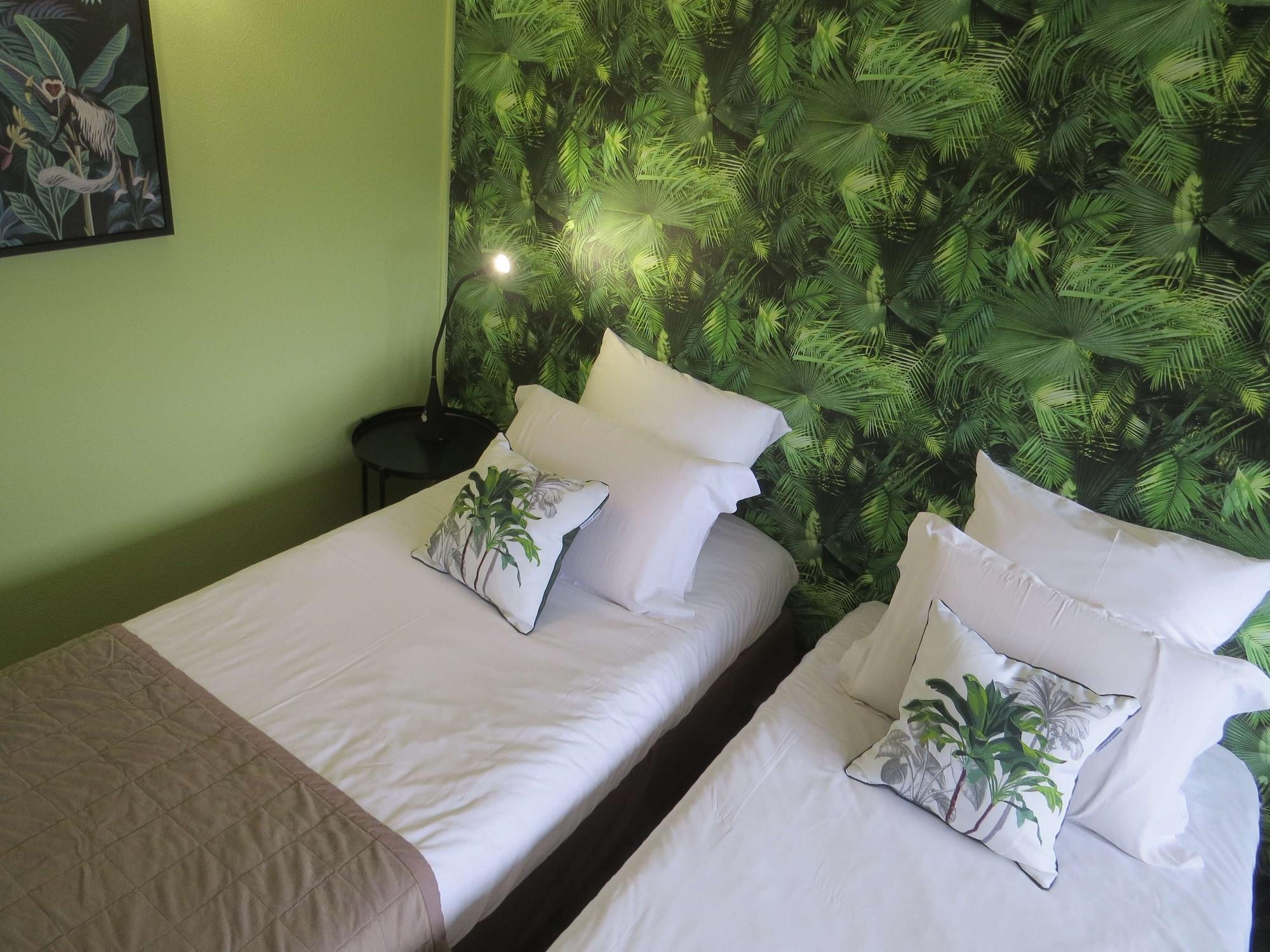 Hotel Kyriad Cap Sud Авиньон Екстериор снимка