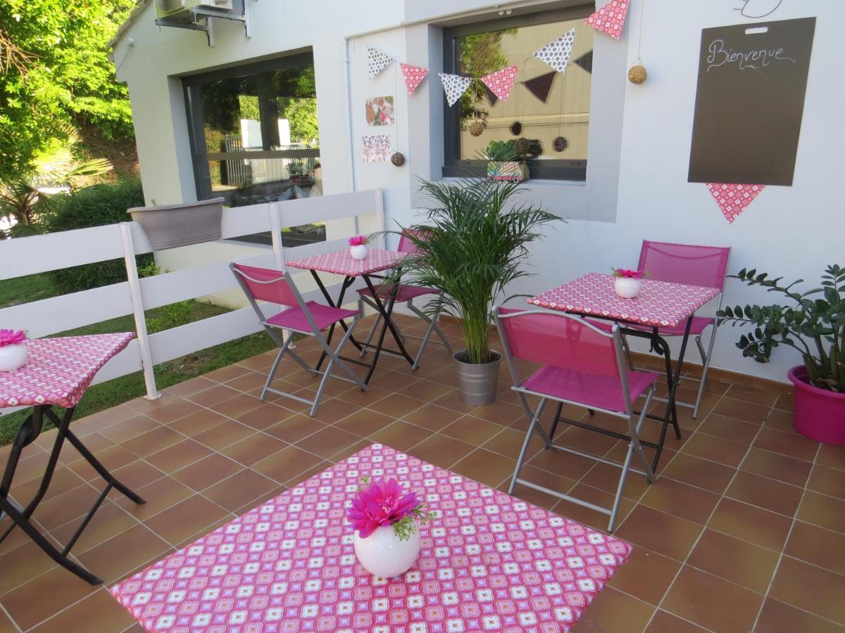 Hotel Kyriad Cap Sud Авиньон Екстериор снимка